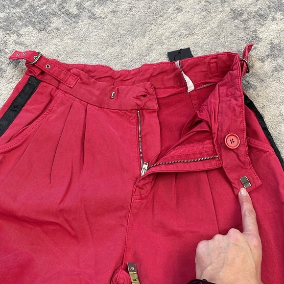 New One Teaspoon Tuxedo Taylor Pants Red Tux Stripe Pleat Front Sz 25 - Picture 8 of 12